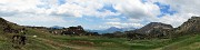 79 Vista panoramica verso i Rif. Nicola e Cazzaniga